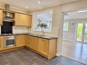 Kitchen- click for photo gallery
